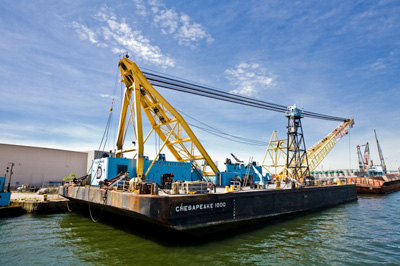 Donjon Marine crane barges - Chesapeake 1000