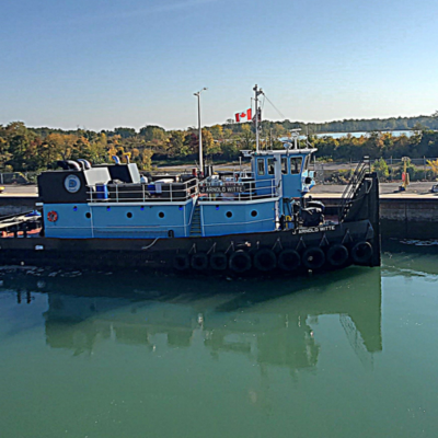 Tug-J-Anrlod-Witte