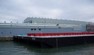 Deck-Barges-With-Coaming