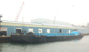 Hopper-Scow-Witte-4003