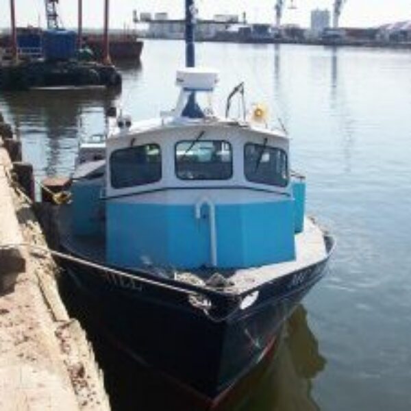 crew-boat-michael-warren